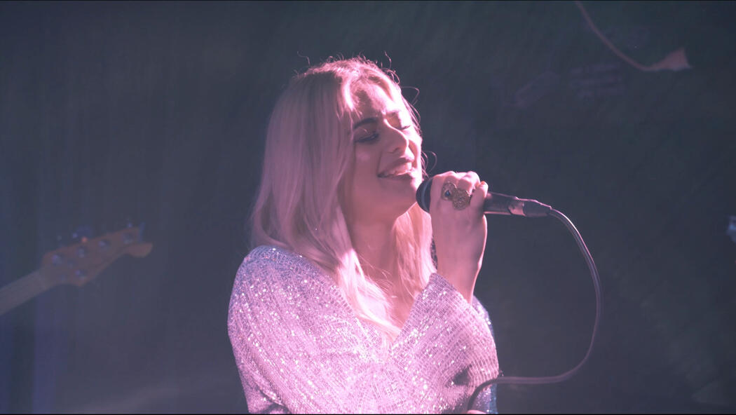 Loveta Live @ Darkroom